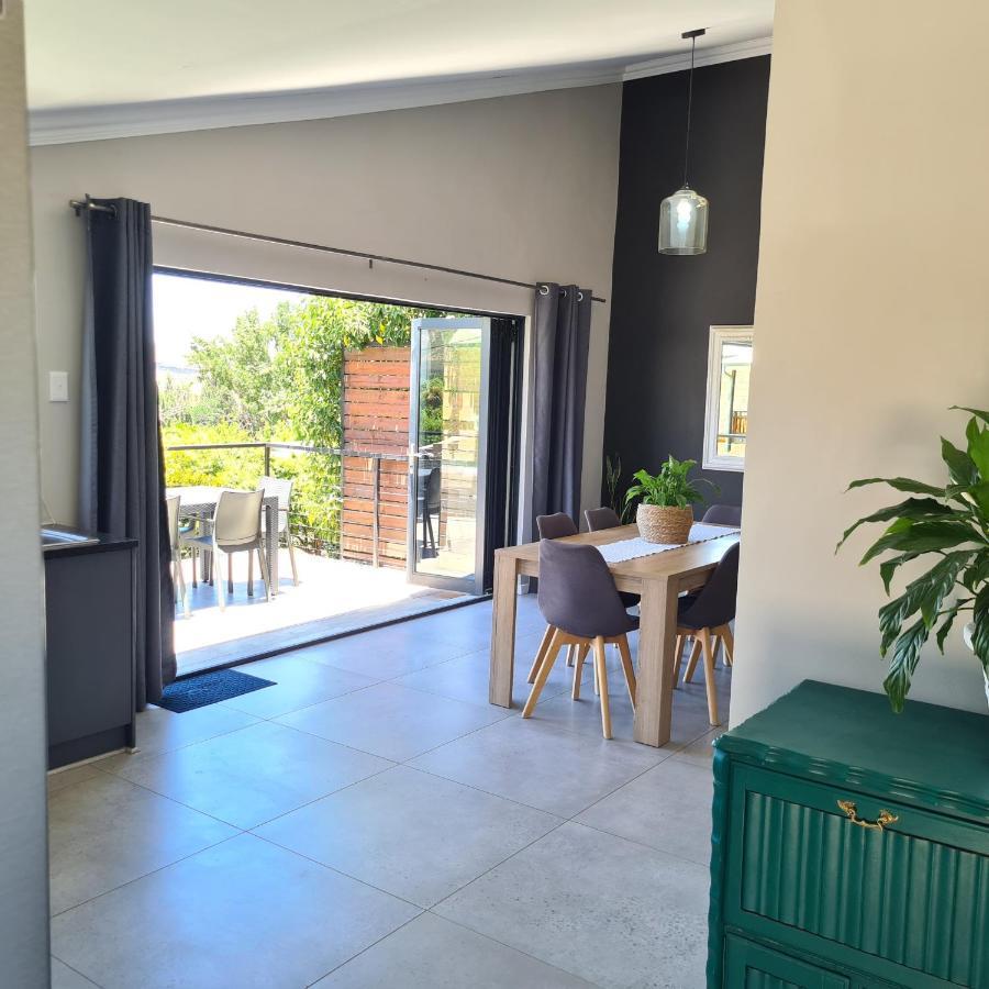 Clarens Escape Apartment Bagian luar foto