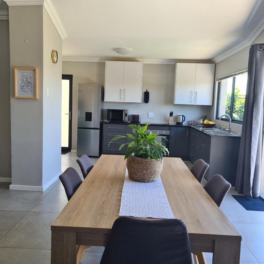 Clarens Escape Apartment Bagian luar foto