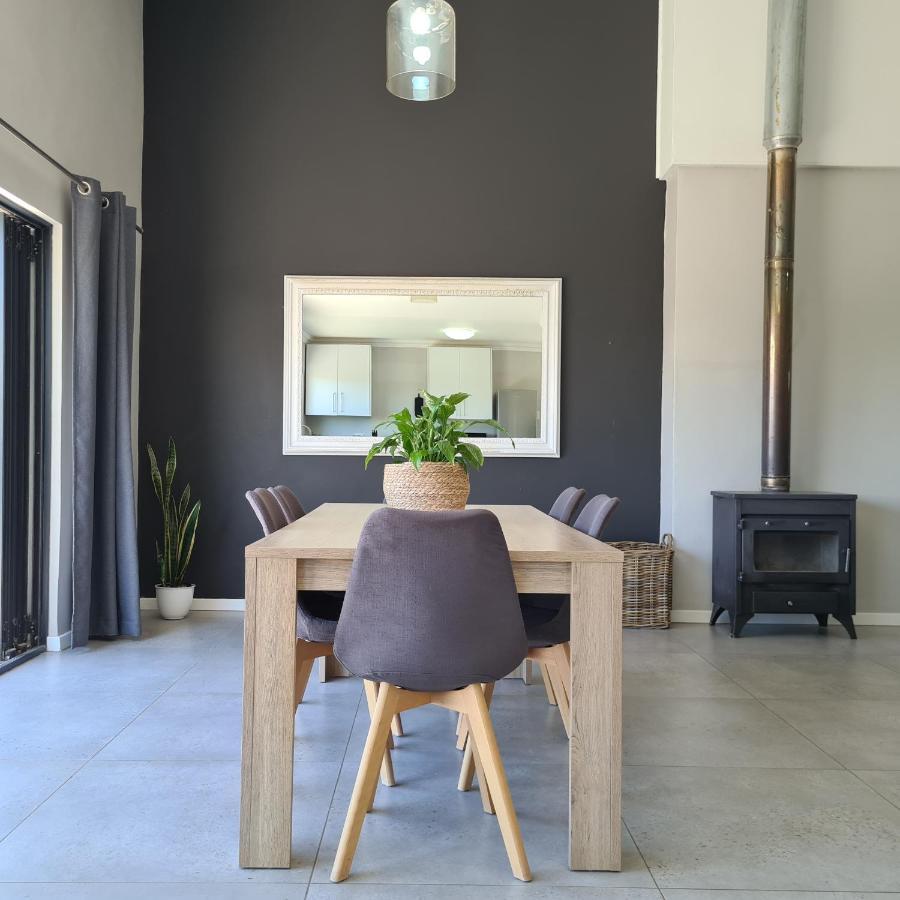 Clarens Escape Apartment Bagian luar foto