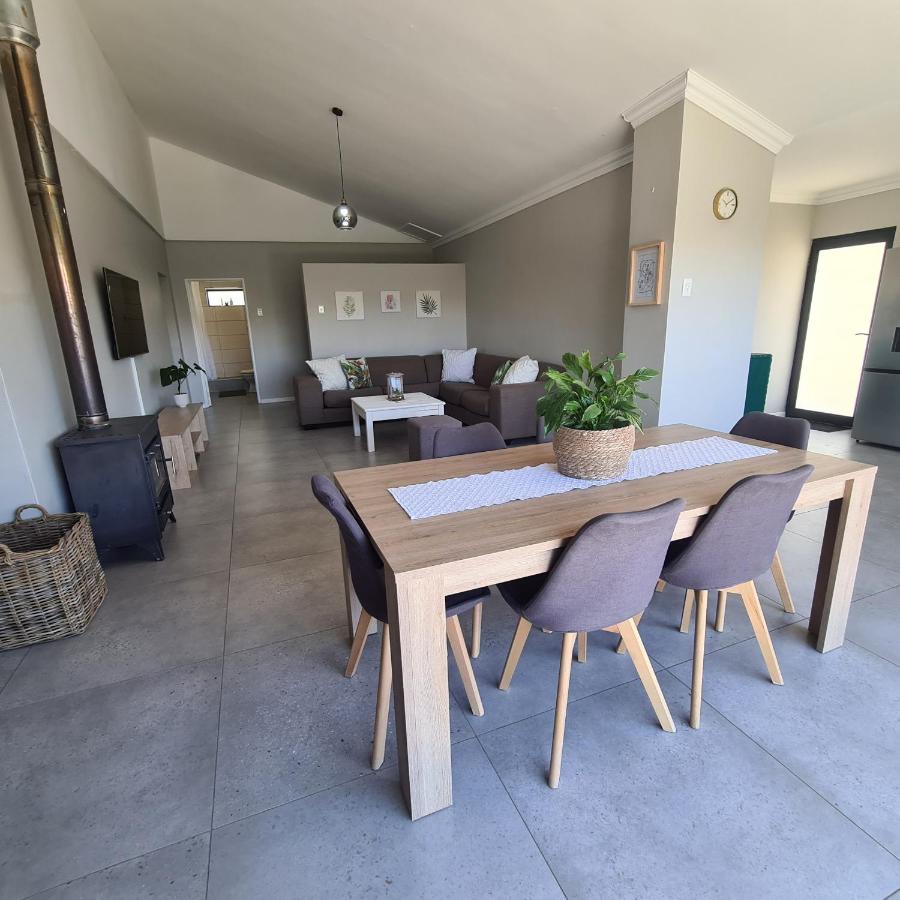Clarens Escape Apartment Bagian luar foto