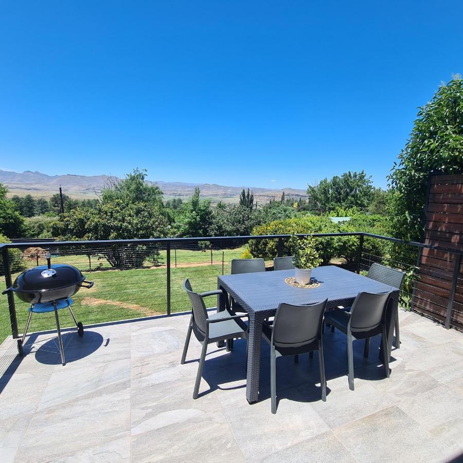 Clarens Escape Apartment Bagian luar foto